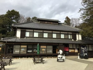 べに花ふるさと館